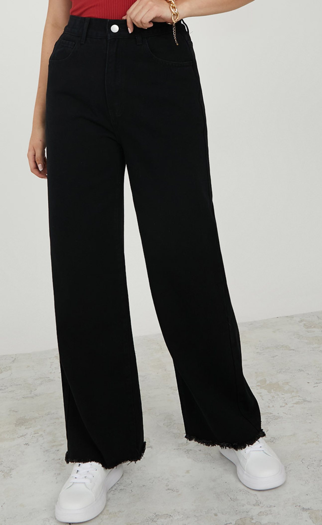 High Rise Frayed Hem Wide Leg Jeans