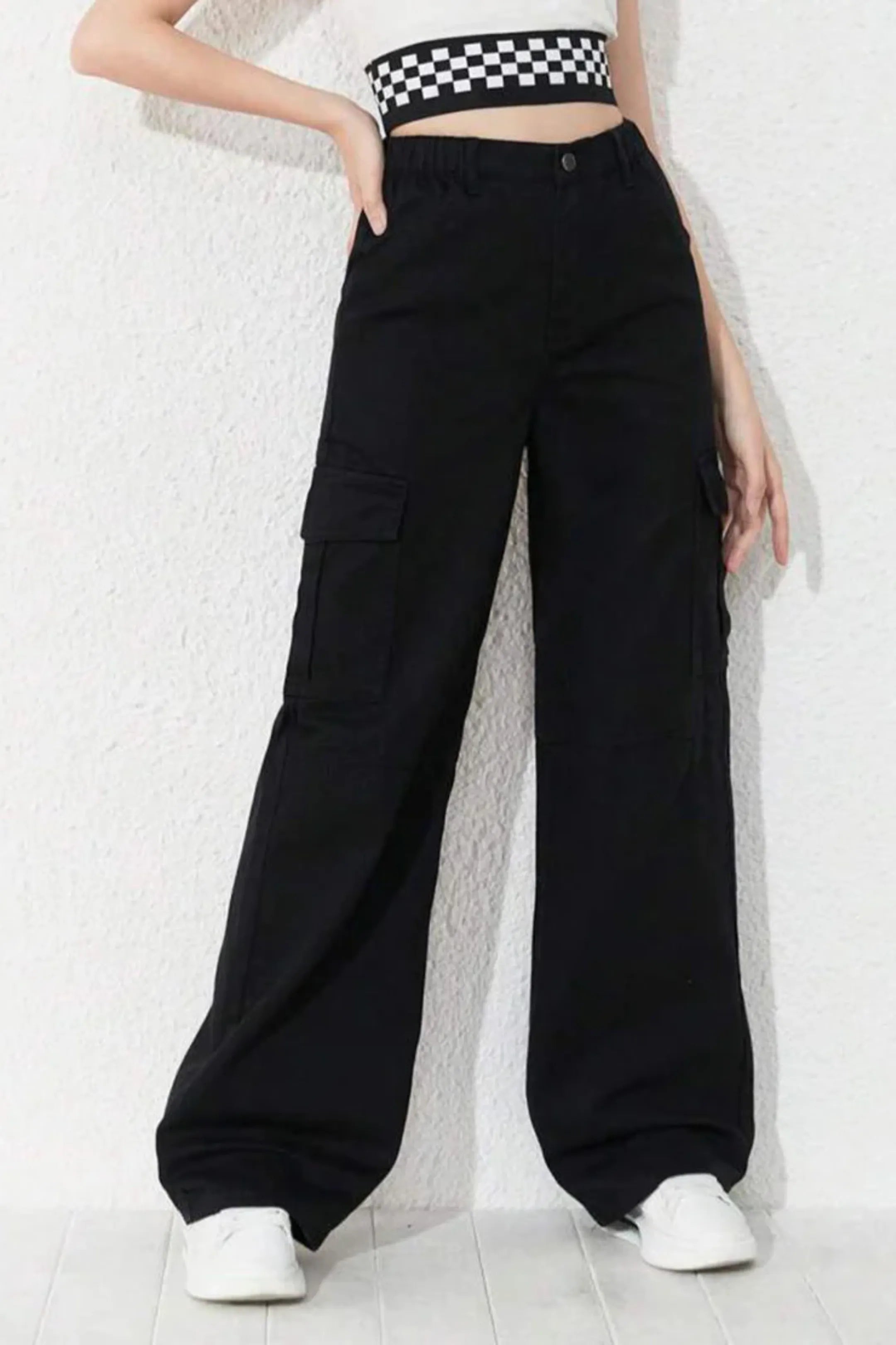 High Waisted Wide Leg Jeans Cargo Pockets in Jet Black