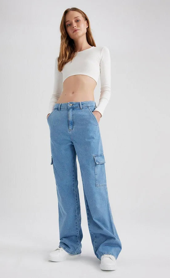D600 Cargo High-Waist Wide-Leg Jeans